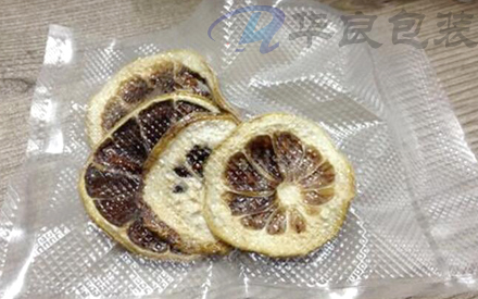 沒有紋路的光面塑料袋如何抽真空？