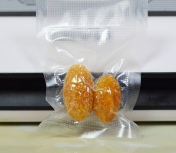 紋路真空袋和光面真空袋有什么區(qū)別？哪個貴？